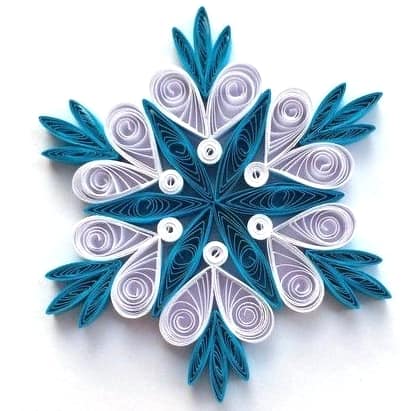 quilling paper snowflakes