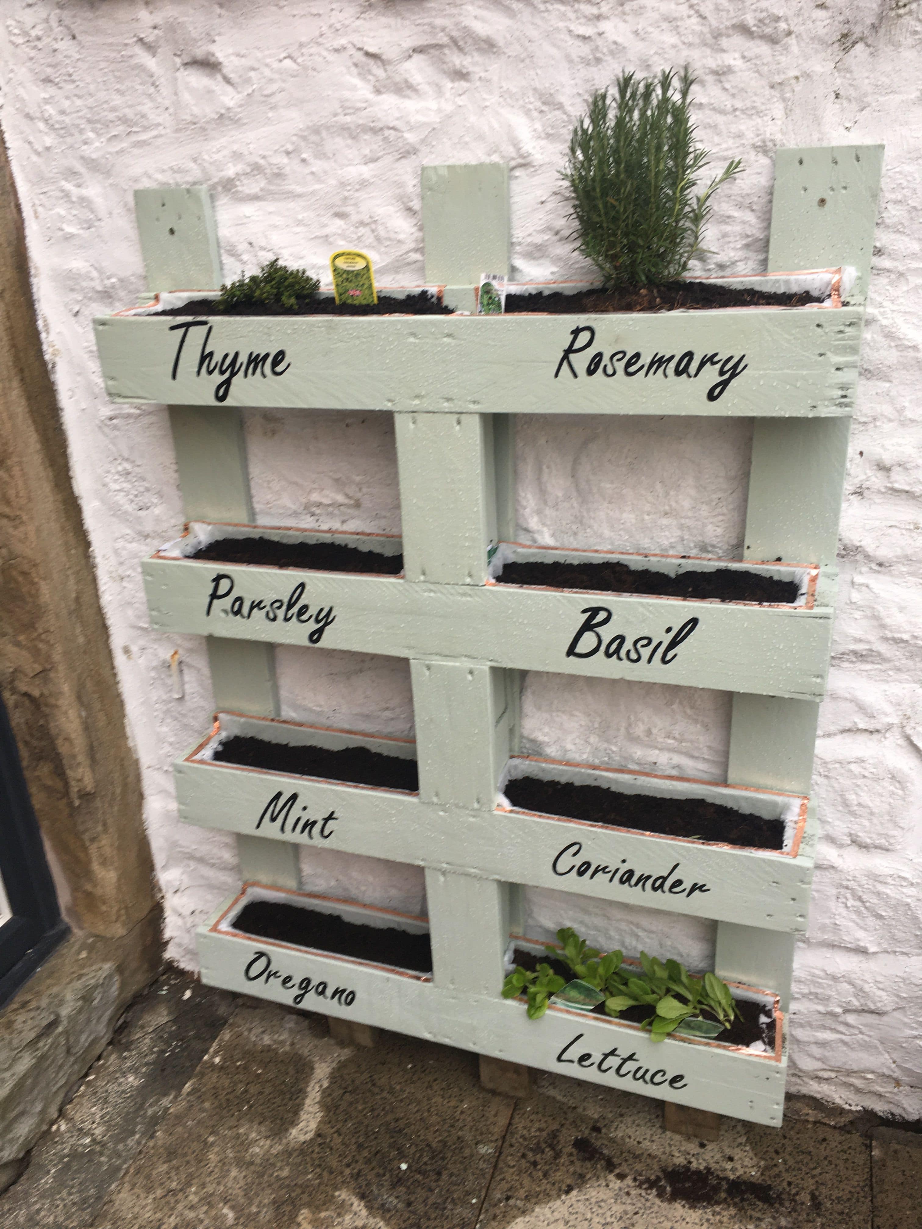 pallet planter ideas for garden