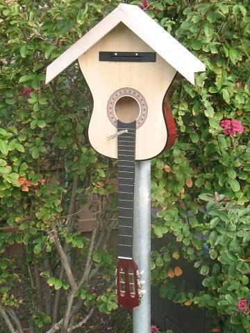 home decoration with old guitar