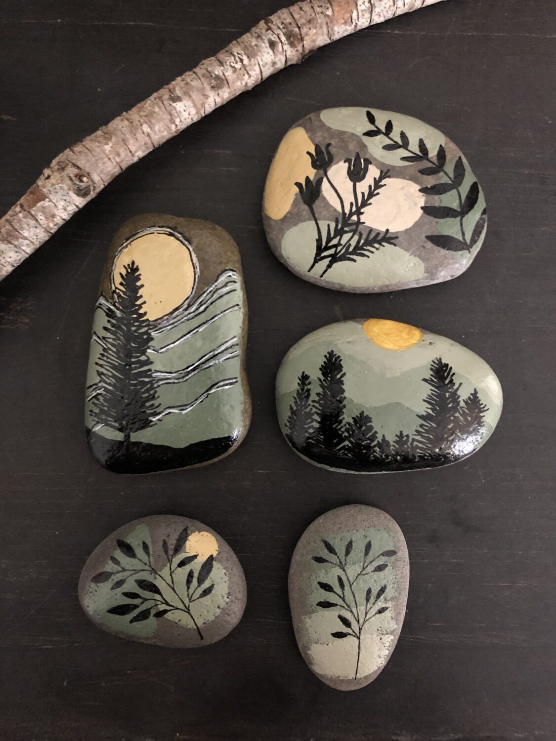 10 Pebble Art Ideas For Interior Wall Decoration • Shilpidea.Com
