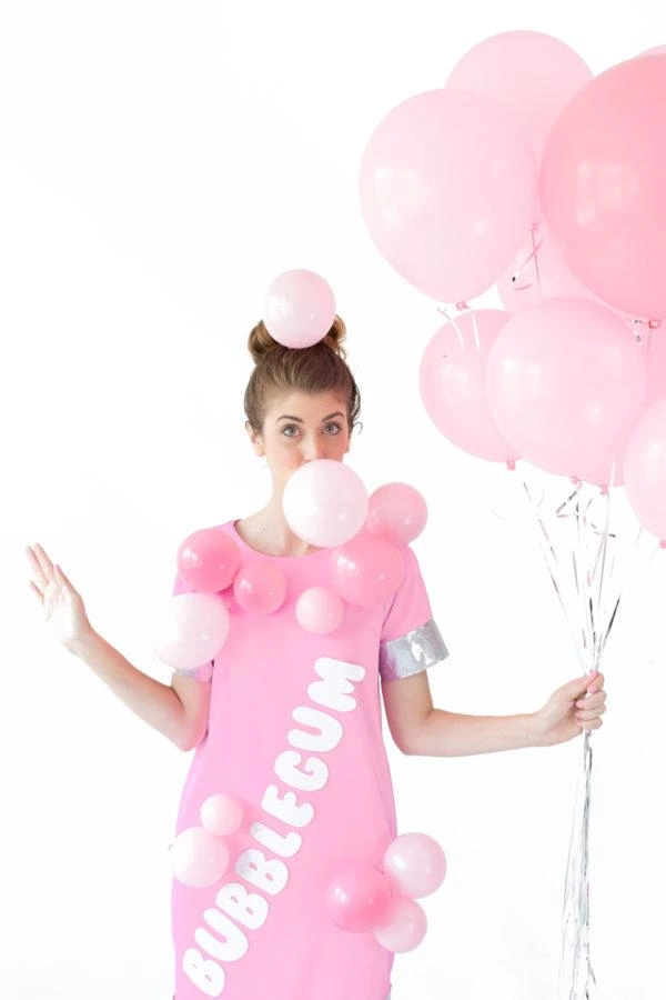 Pink Clothes with Bubblegum Details — photo